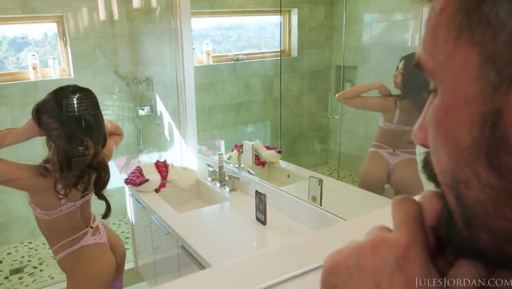 [JulesJordan] - Latina Xxlayna Marie Gets Fucked by Manuel's Thick Cock - Xxlayna Marie