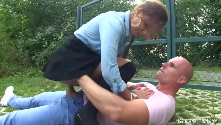 [Tainster] - Deepthroat and Piss with Bella Anne - Bella Anne