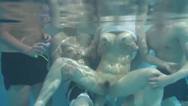 [JavHD] - Suzuna Komiya Mature Lady with Big Tits Gives Blowjob