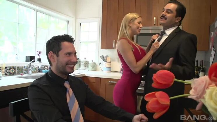 Busty Blonde Alexis Fawx Loves a Good Cumshot