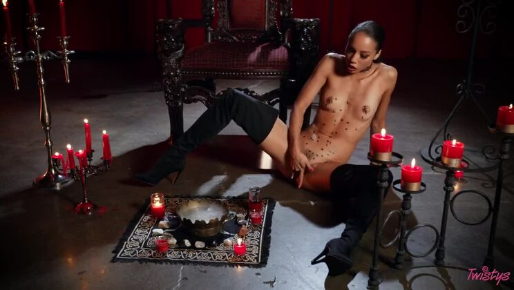 [Twistys] - Brunette October Facial Sex Toys Solo - Veronica Leal