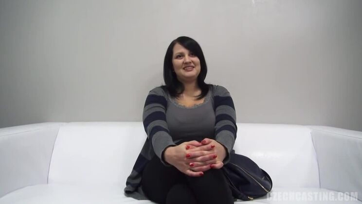 [CzechCasting] - Bara Goes Wild - Lolly Moon