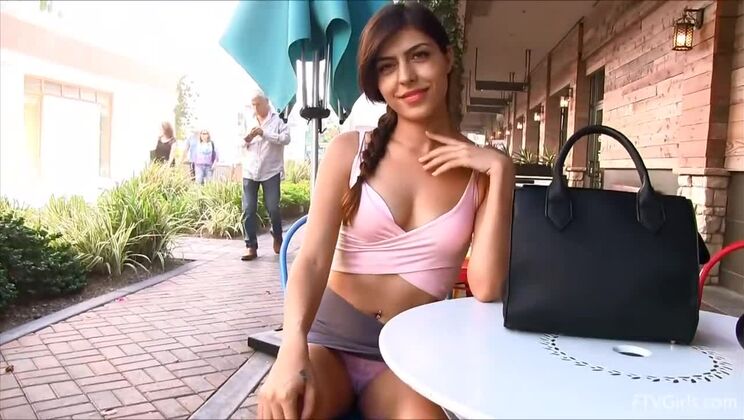 Audrey Shows Off Perfect Body 7