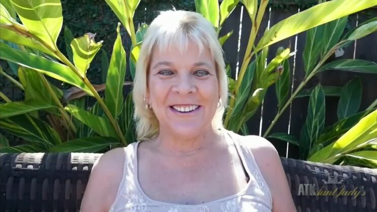 [AuntJudys] - Sindy Silver Masturbates in Nature - Sindy Silver