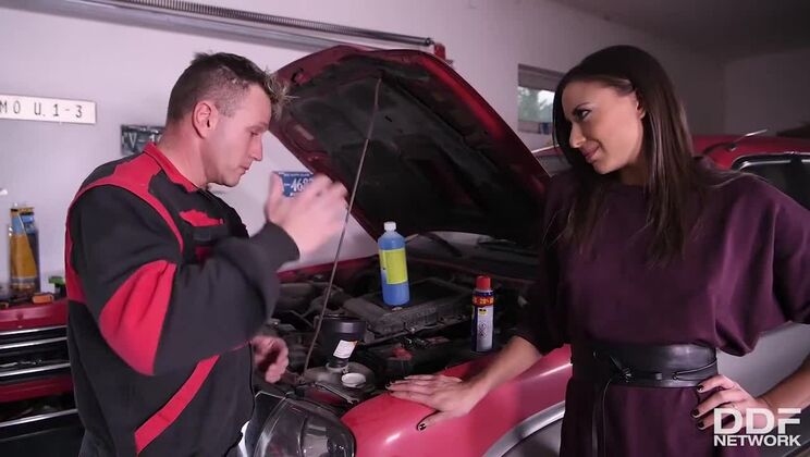 Cassie Del Isla - Tattooed Girl Services His Tool