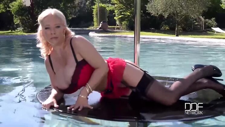 [DDFBusty] - Delz Angel's Lingerie and Stockings Poolside Tease - Delz Angel