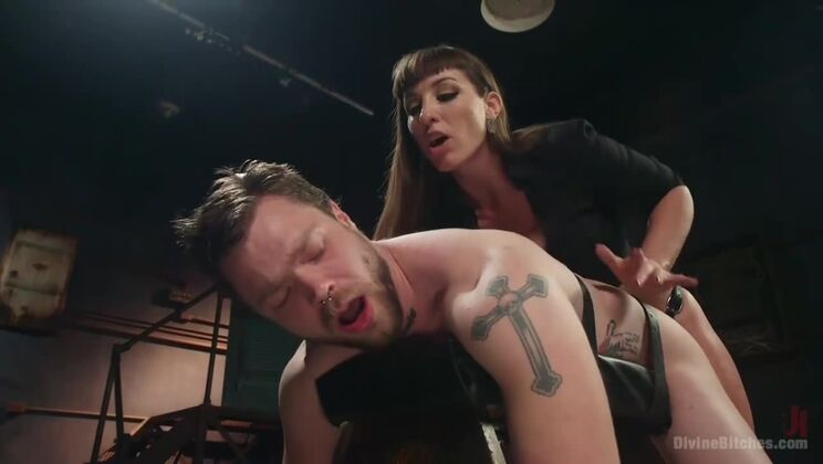 [DivineBitches] - Mistress Kara's BDSM Slave Mike - Mistress Kara - Mike Panic