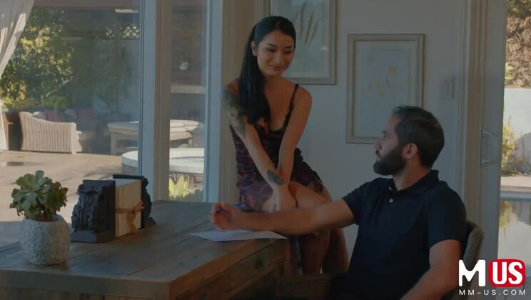 [ModelMediaUS] - Dad Hires Guard for Brunette Avery Black - Avery Black