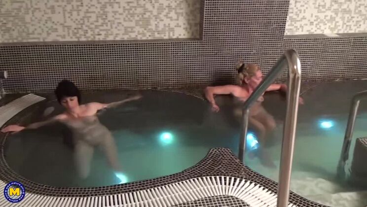 [Mature.nl] - Lesbian Massage for Mature Women - Yulia, Macie, Krystine