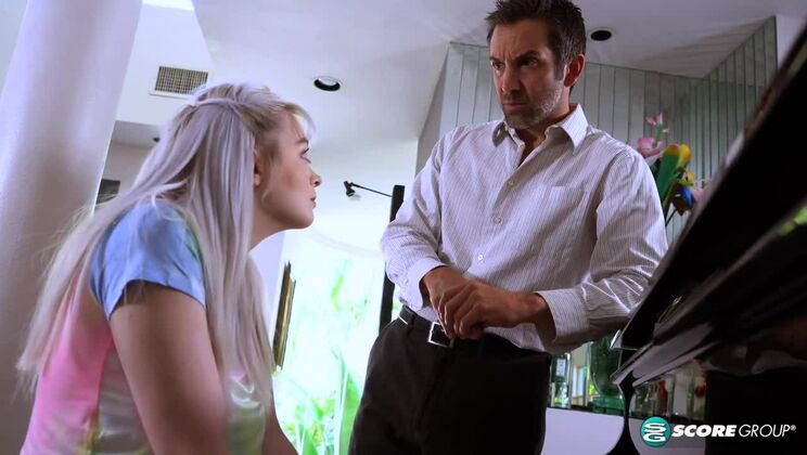 [ScoreGroup] - Annie Archer's Big Tit Handjob Experience - Annie Archer