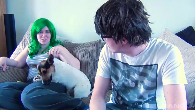 Tattiana's Tattooed Bbw Body Gives Nerd A Handjob