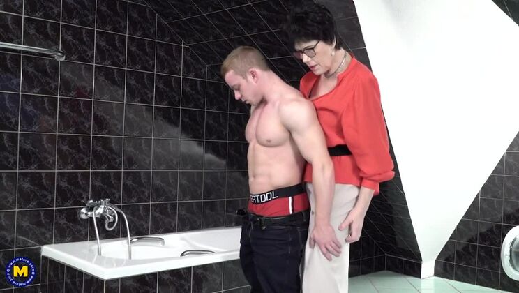 Cougar on the Prowl: Ryanne's Shower Surprise