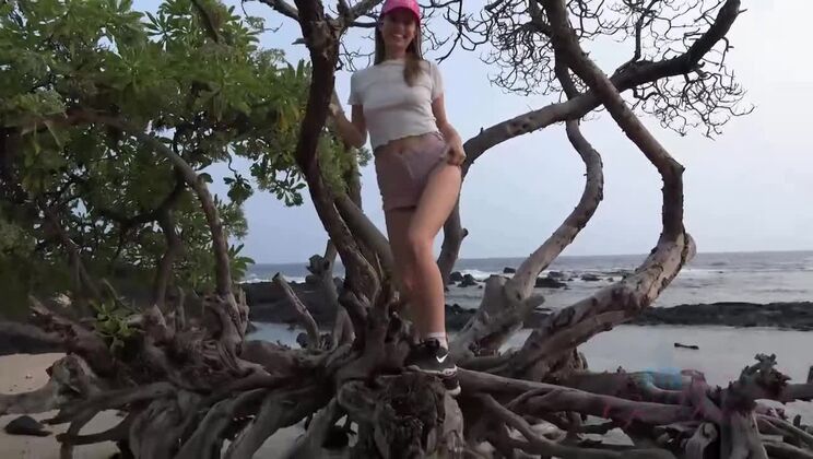 [ATKGirlfriends] - Jill is Back on the Beach with You - Jill Kassidy
