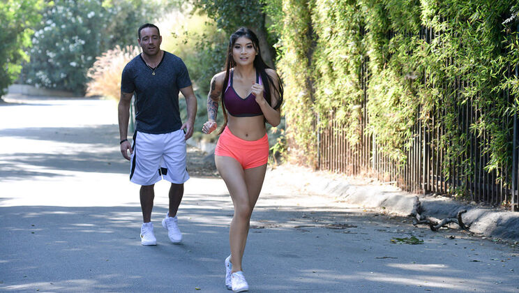 [TheRealWorkout] - Cock Warmers: A Sports Story - Brenna Sparks - Romeo Price