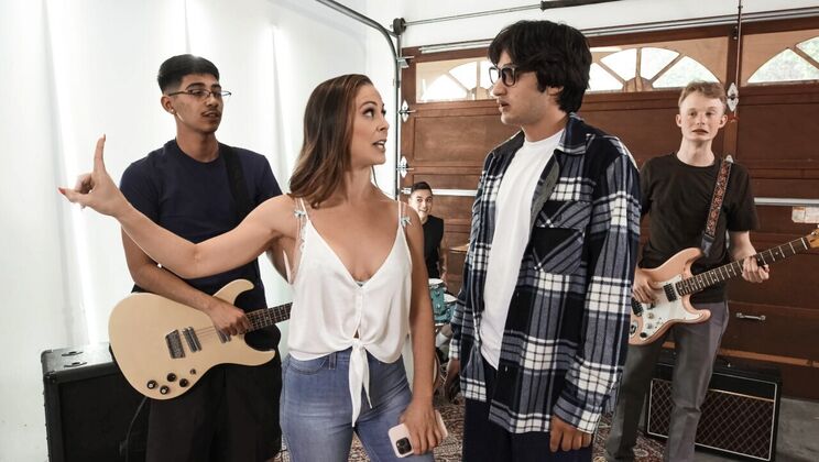 [Brazzers] - Blonde Milf's Deepthroat and Facial Fun - Cherie Deville - Juan Loco - Jimmy Michaels - Diego Perez