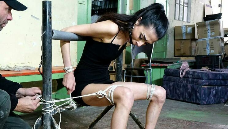 BDSM Brunette Ashley Ocean Unleashes Magic