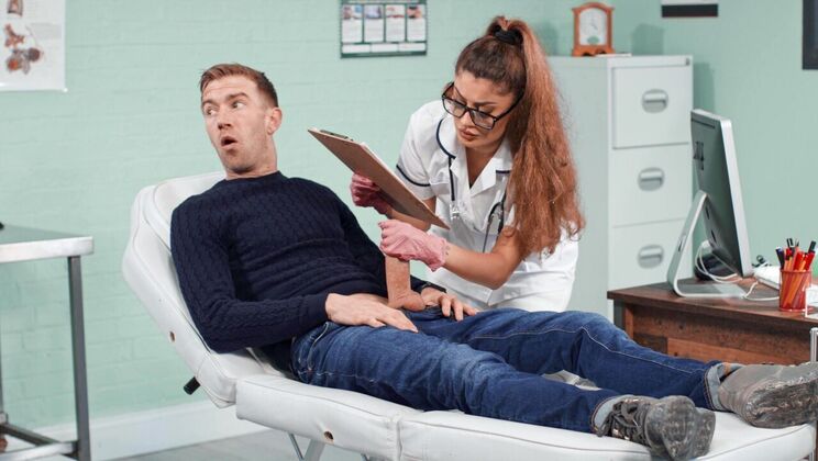 [Brazzers] - Blonde Doctor's Dirty Prescription