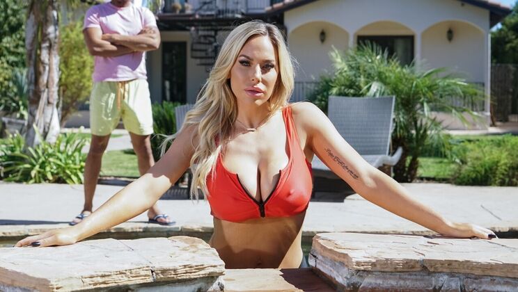 [Brazzers] - Blonde Bombshell Gets Fucked Poolside - Olivia Austin - Ricky Johnson