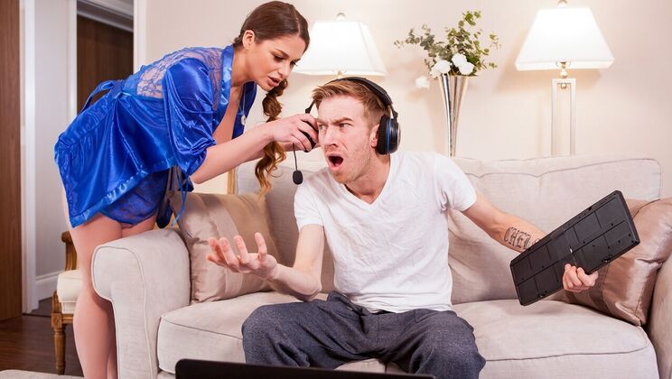 [Brazzers] - Gamer's MILF Heaven - Cathy Heaven - Danny D