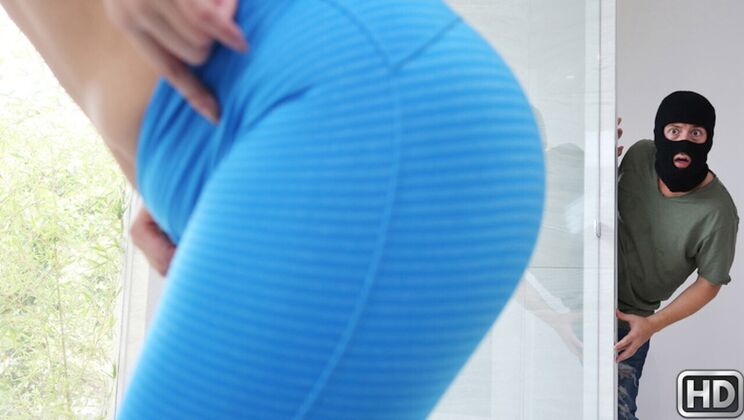 Cumming in the Shower with Blonde Babe