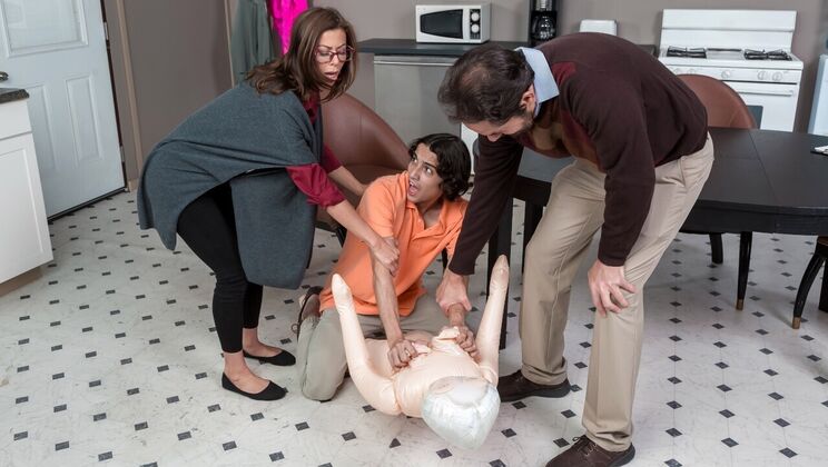 Skinnny Latina Takes Big Cock