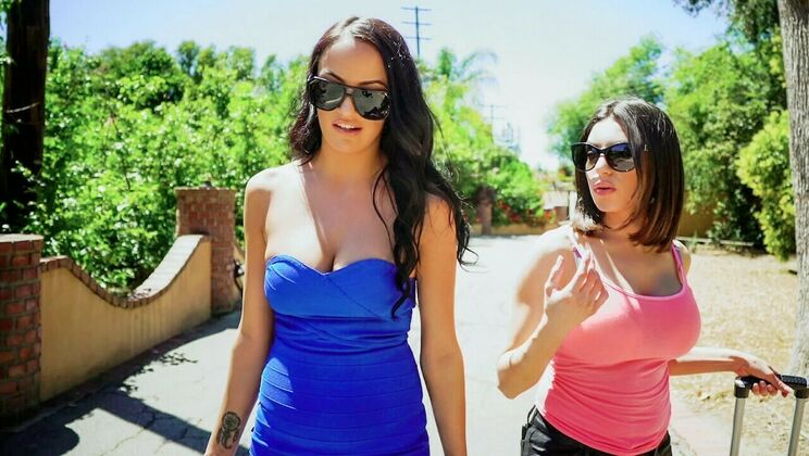 [GirlsGonePink] - Lesbian Shower Frenzy with Sofi and Darcie - Darcie Dolce - Sofi Ryan