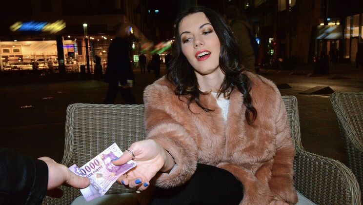 [PublicPickups] - Euro Doggystyle Fucking - Sarah Highlight