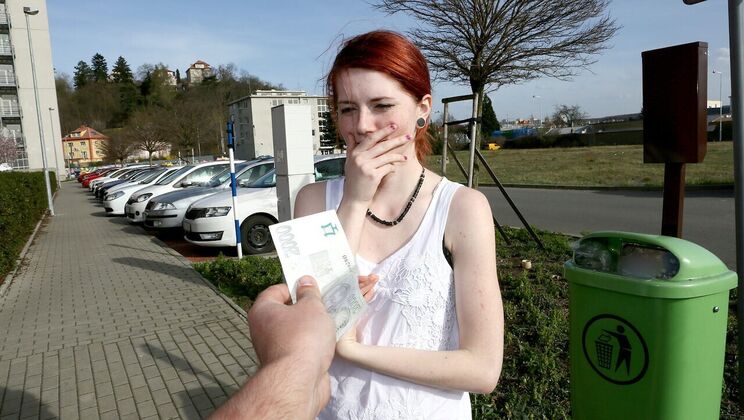 [PublicAgent] - Fucking a Stranger for Cash in Broad Daylight - Jason X - Klaudia Diamond