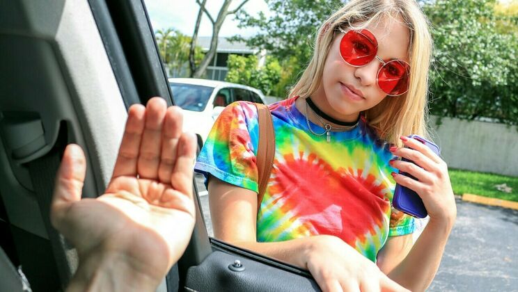 [StrandedTeens] - Big Cock Driver FUCKS Cheating Blonde in Car - Tony Rubino - Khloe Kapri