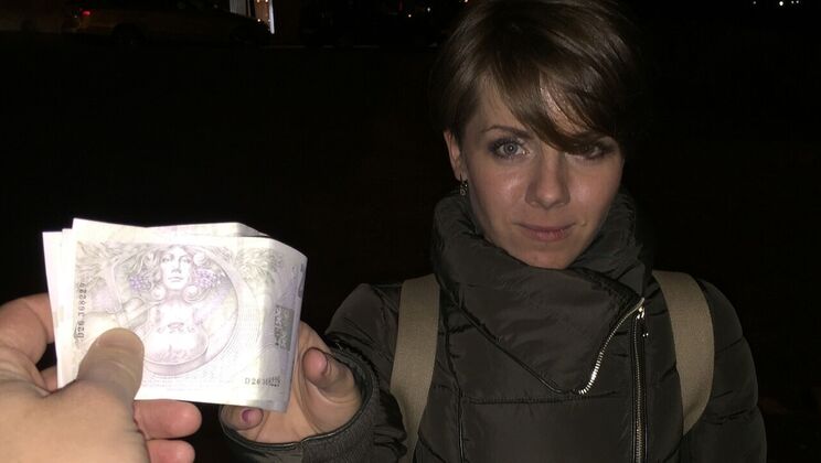 Public Blowjob and Fucking with a Sexy Amateur Babe