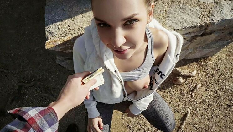 [PublicPickups] - Fitness Enthusiast Loves Public Intimacy - Erik Everhard - Henessy