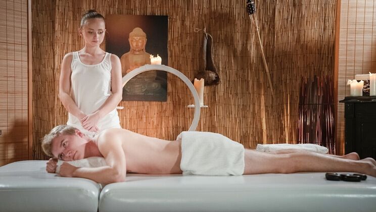 [MassageRooms] - Brunette Babe with Natural Tits Loves Massage and Sex