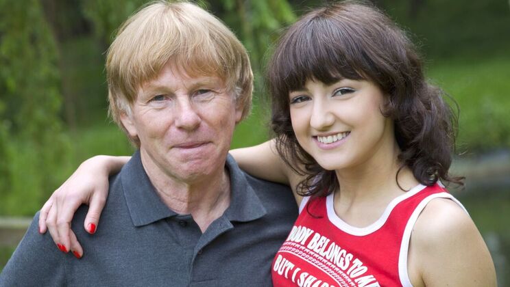 [Oldje] - Outdoor Pussy Fun for Old Man