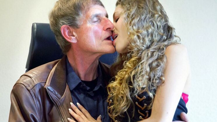 [Oldje] - Skinny Rebel's Bikini Tease - Rebel Lynn - Patrik