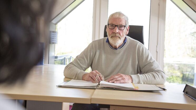 [Oldje] - Teenage Blowjob Student - Mia Navarro - Peter