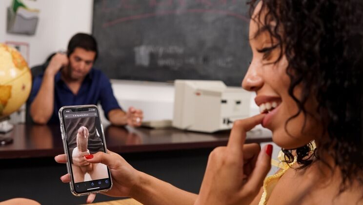 [RealityJunkies] - Black Sitter's Saturday Night Surprise - Alexis Tae