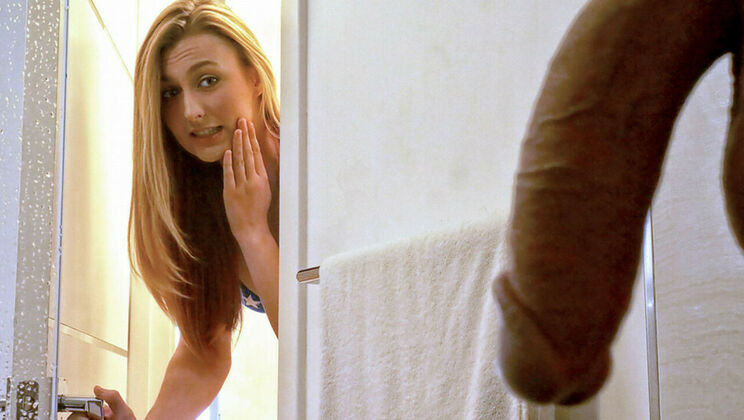 [SpyFam] - Country Girl Stepsis Serves Stepbrother