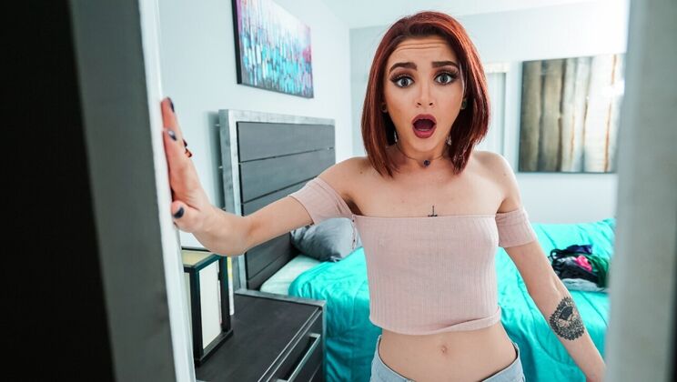 Tattooed Lola Fae's Panty Surprise