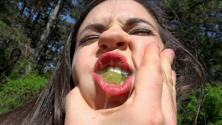 [LatinaSexTapes] - Nekane Sweet Outdoor Fun - Nekane Sweet