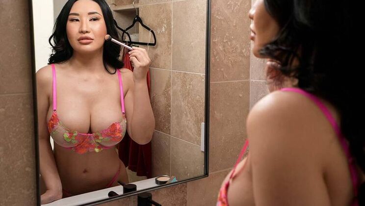 [MomIsHorny] - Hot Stepmom Big Tits Action - Johnny Love - Suki Sin