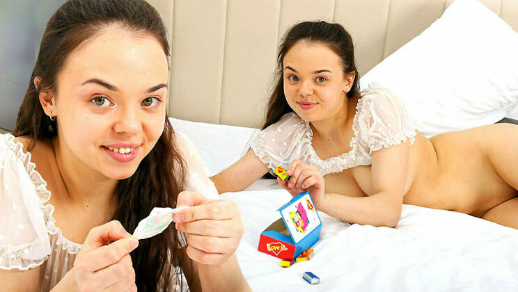 [ClubSweethearts] - European Babe Mia Grandy Gets Off Alone - Mia Grandy