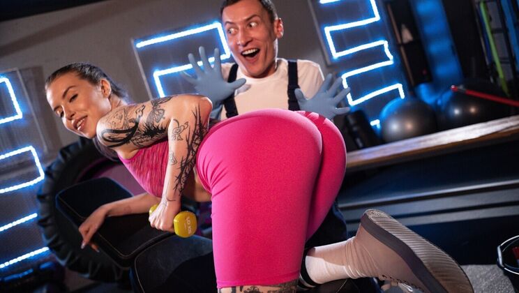 [FitnessRooms] - Ass Pumping After Hours - Charlie Dean - Eden Ivy