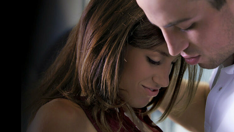 [SexArt] - Dreamy Sexcapades: Julia Roca and Joel's Poolside Romp - Julia Roca - Joel Tomas