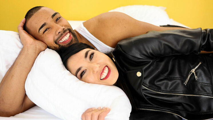 [HotGuysFuck] - Mina Moon And Jaxson Briggs Interview - Mina Moon - Jaxson Briggs