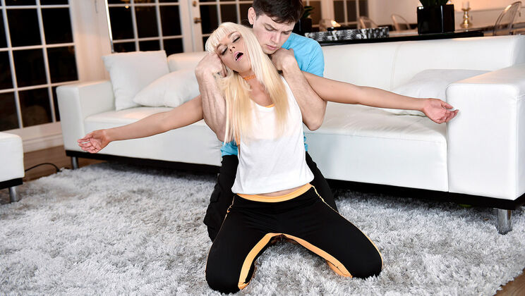 [MYLFXSeries] - Fucking Her Blonde MILF Mouth - Marie Mccray