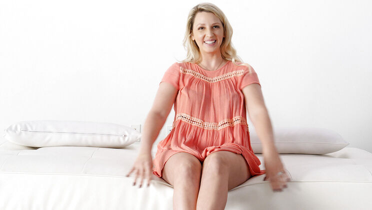 Charlotte Does Doggystyle for the Camera