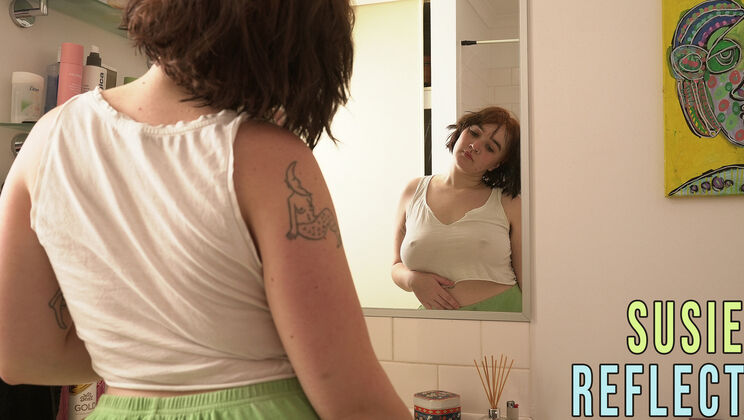 [GirlsOutWest] - Susie Reflects Under The Shower - Susie