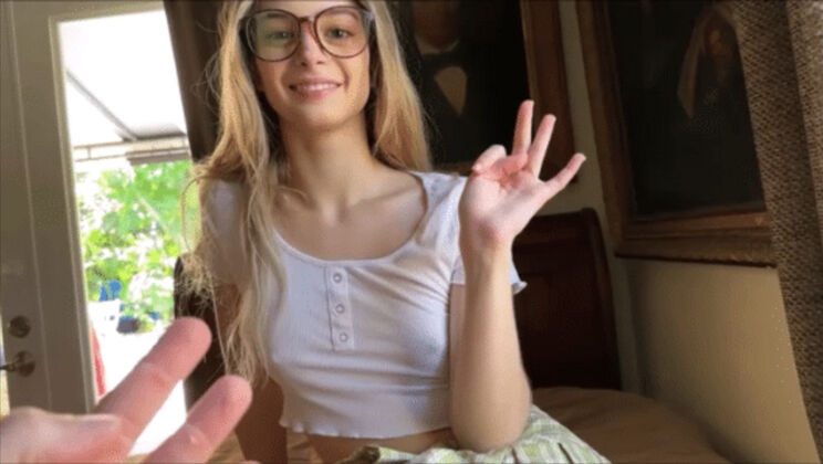 [FamilyTherapy] - Petite Stepsister's Secret Blowjob - Molly Little