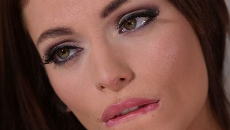 [PornWorld] - French tattooed babe Clara Mia gives amazing blowjob and rides cock on first date