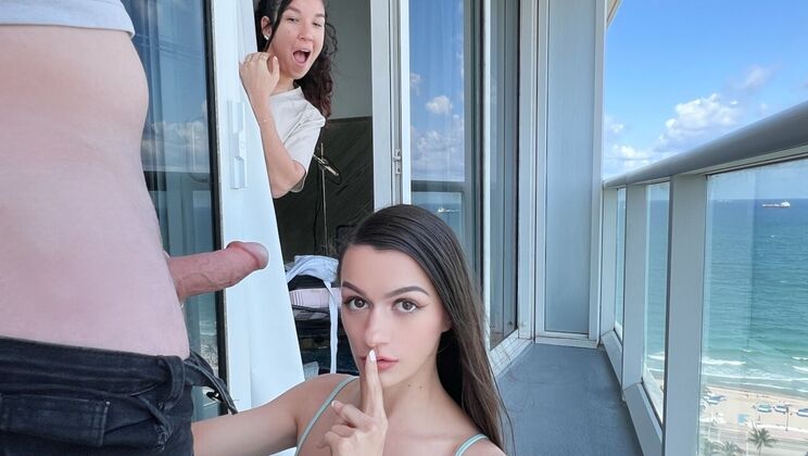 [MOFOS] - Can We Get a Late Check Out? - Jimmy Michaels - Summer Renee